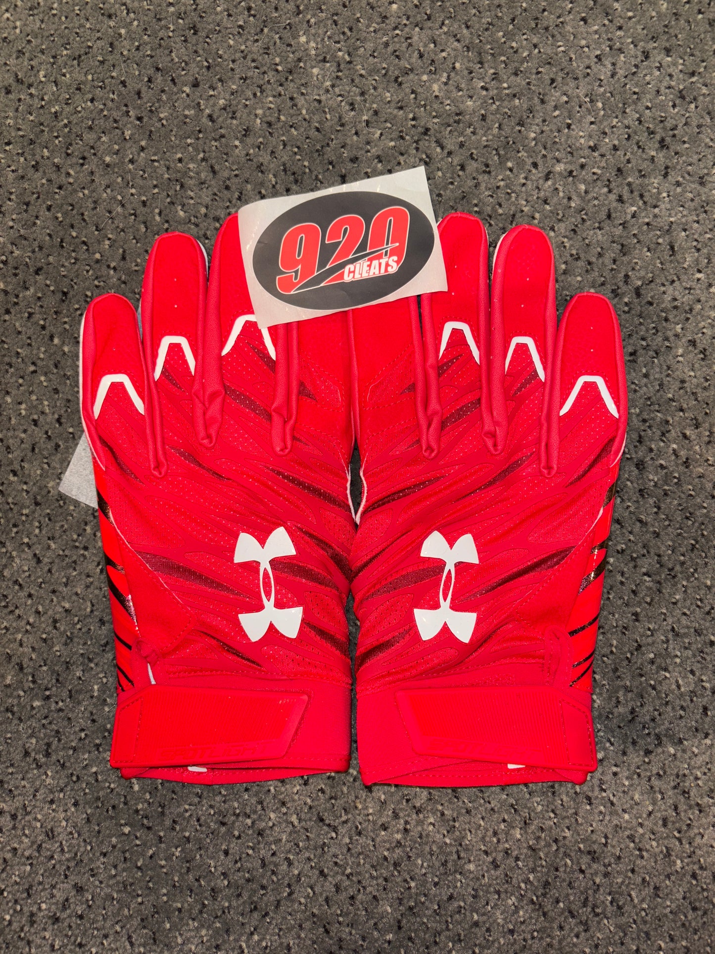 UA Gloves