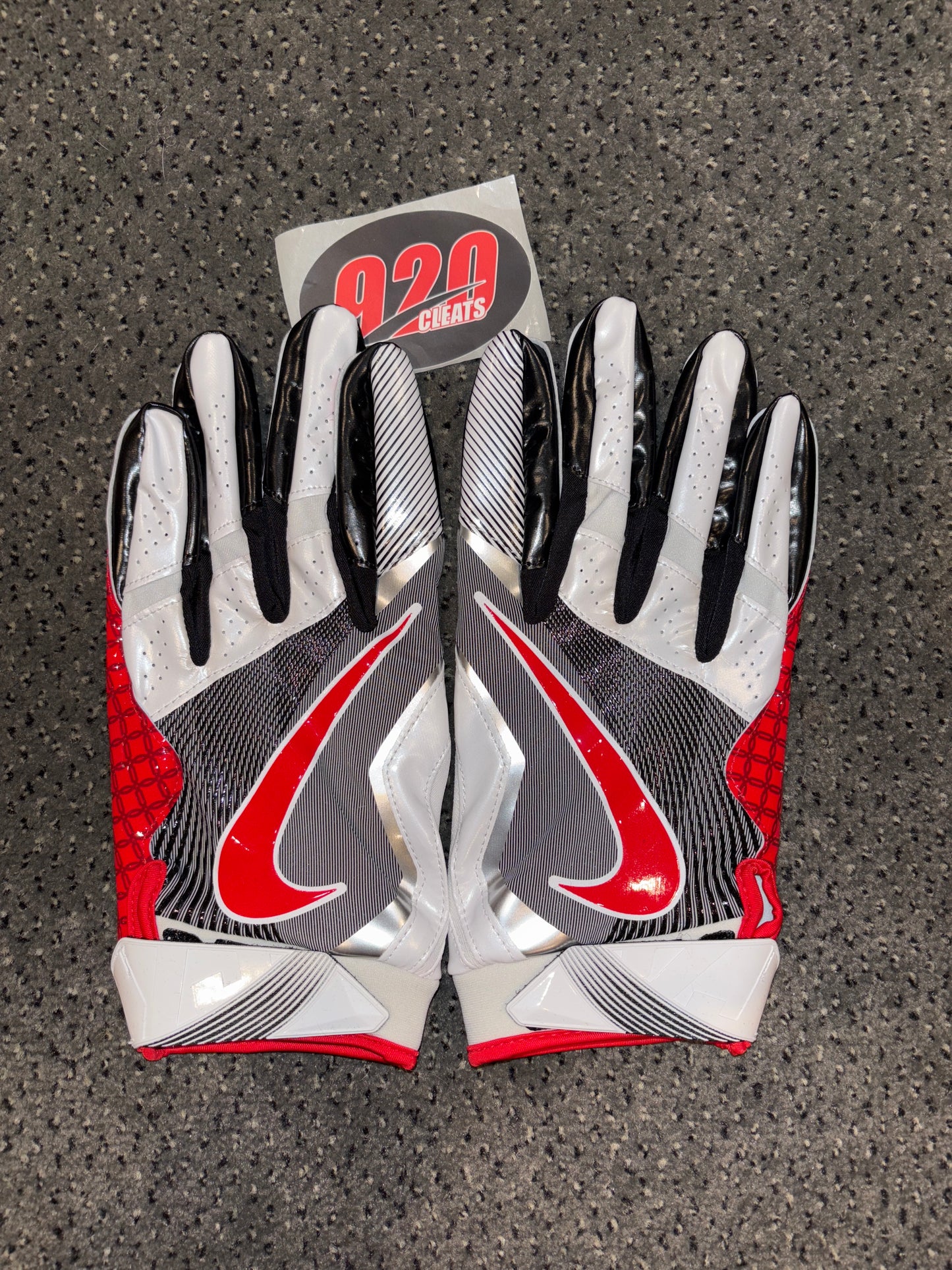 Rutgers Gloves