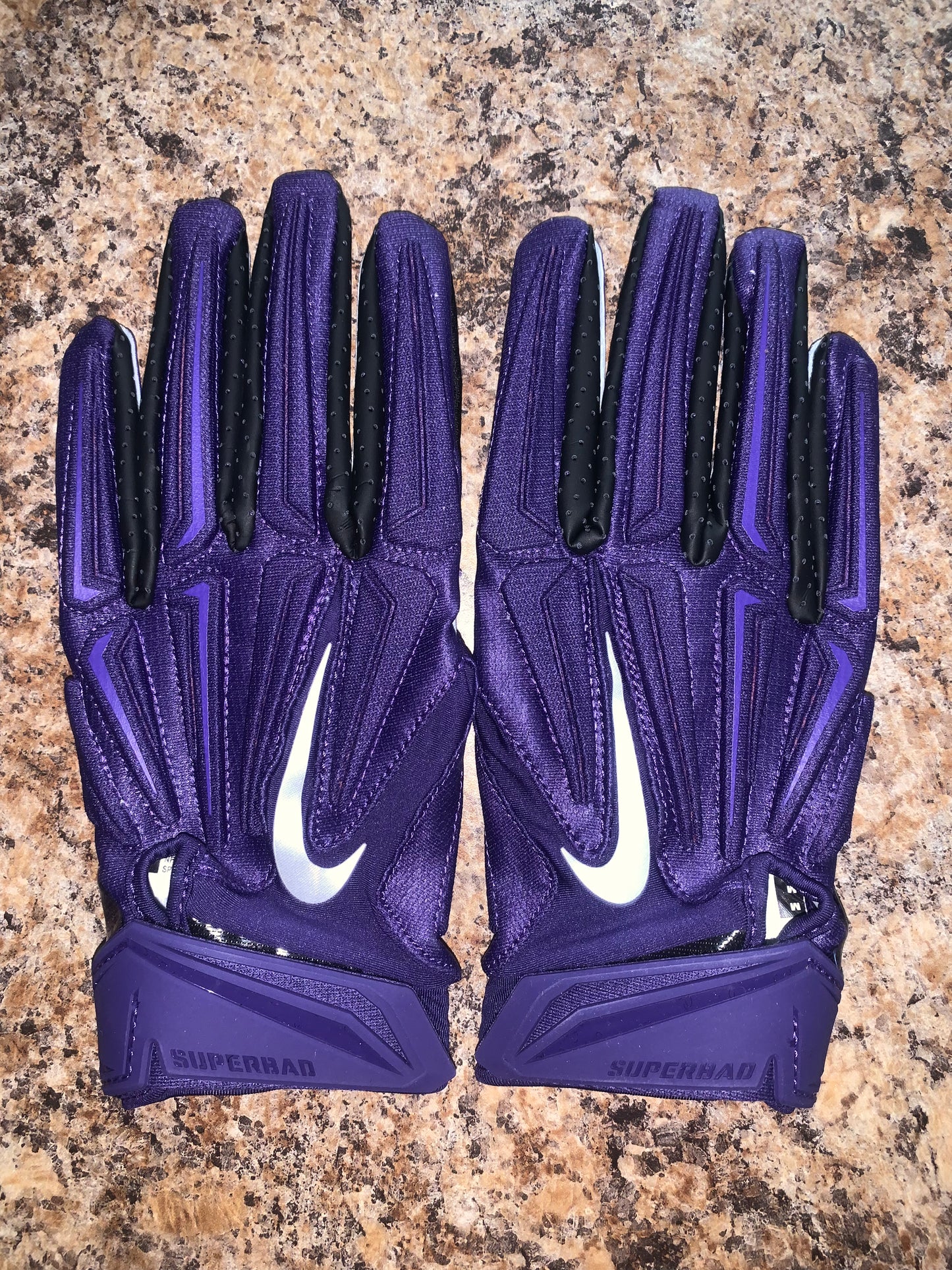 TCU Gloves (No tags)